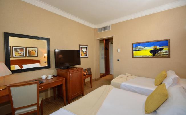 Фото отеля Apogia Lloyd Rome Hotel