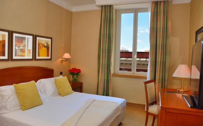 Фото отеля Apogia Lloyd Rome Hotel