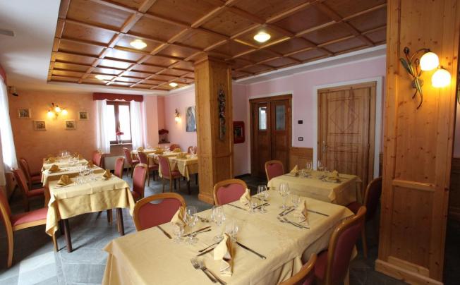 Фото отеля Alpechiara Hotel