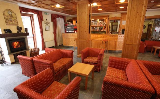 Фото отеля Alpechiara Hotel