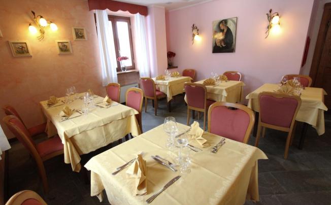 Фото отеля Alpechiara Hotel