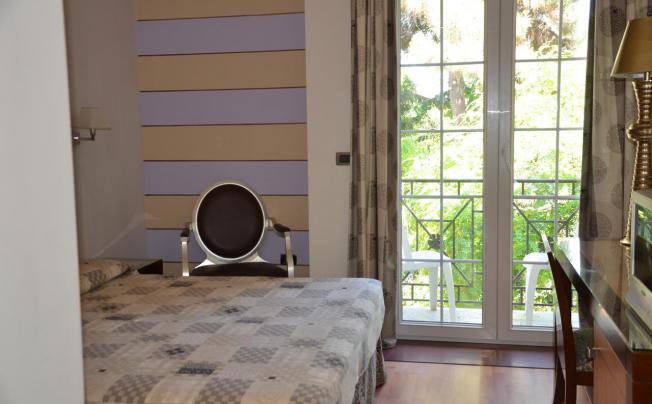 Фото отеля Regent Beach Hotel & Apartment