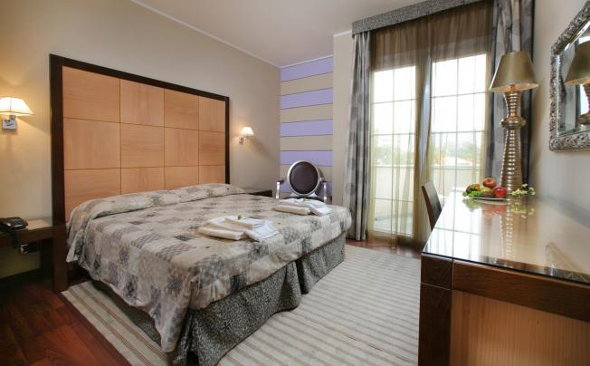 Фото отеля Regent Beach Hotel & Apartment