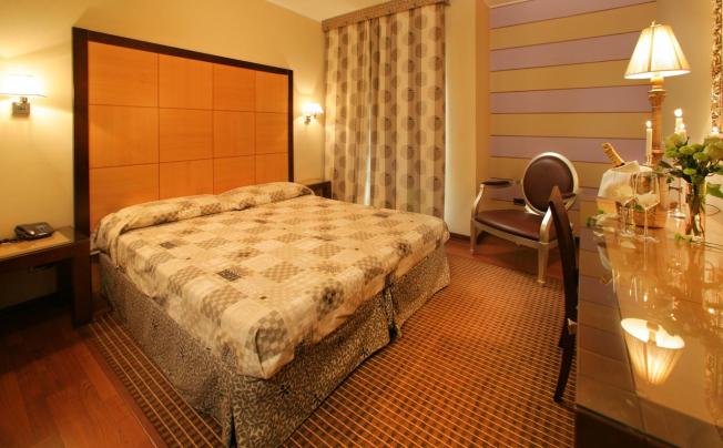 Фото отеля Regent Beach Hotel & Apartment