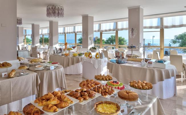 Фото отеля Abner's Hotel