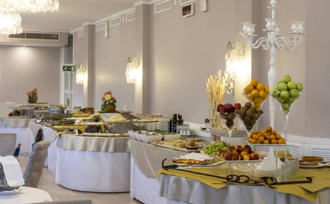 Фото отеля Abner's Hotel