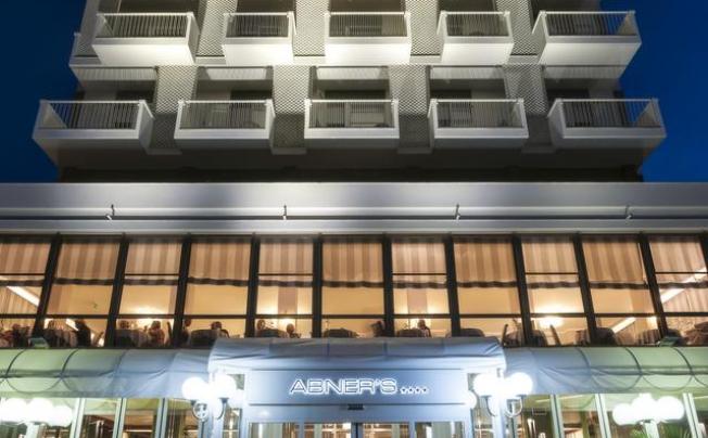 Фото отеля Abner's Hotel