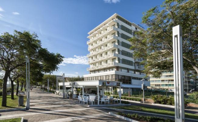 Фото отеля Abner's Hotel