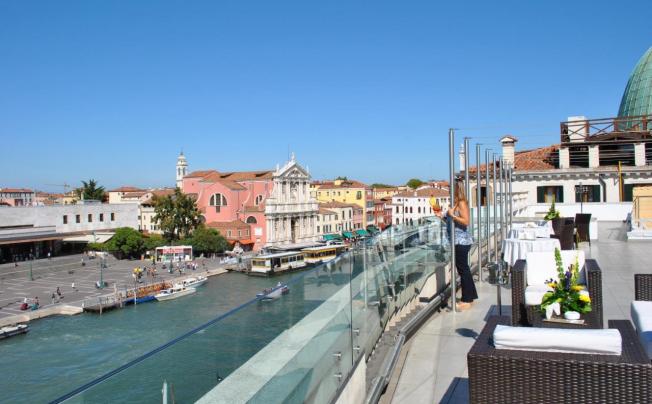 Фото отеля Carlton On The Grand Canal Hotel
