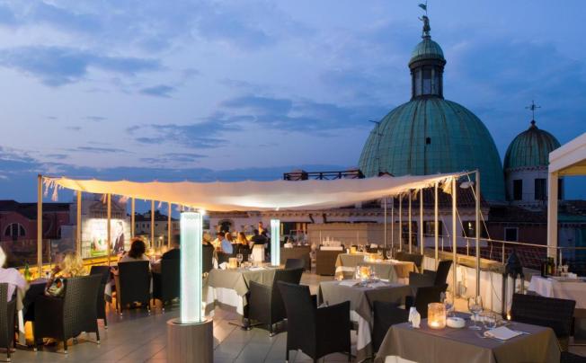 Фото отеля Carlton On The Grand Canal Hotel