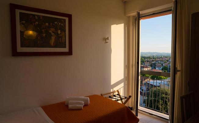 Фото отеля Madison Hotel