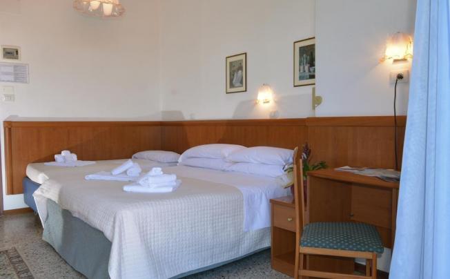 Фото отеля Hotel diplomat