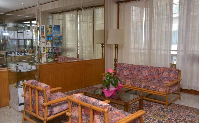 Фото отеля Hotel diplomat