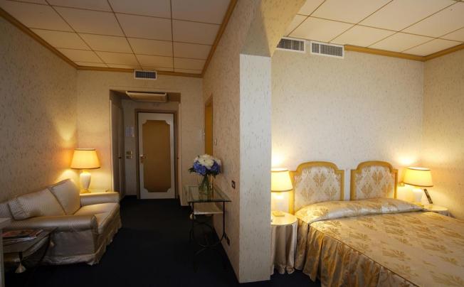 Фото отеля GRAND HOTEL CROCE DI MALTA 