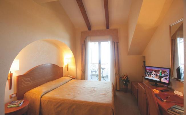Фото отеля Hotel Tirreno