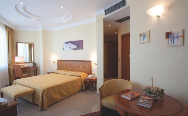 Фото отеля Hotel Tirreno