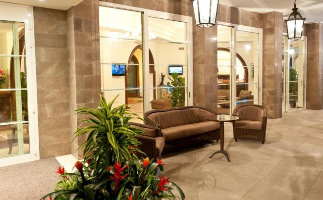 Фото отеля Belvedere Hotel