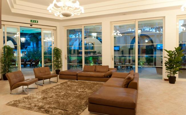 Фото отеля Belvedere Hotel