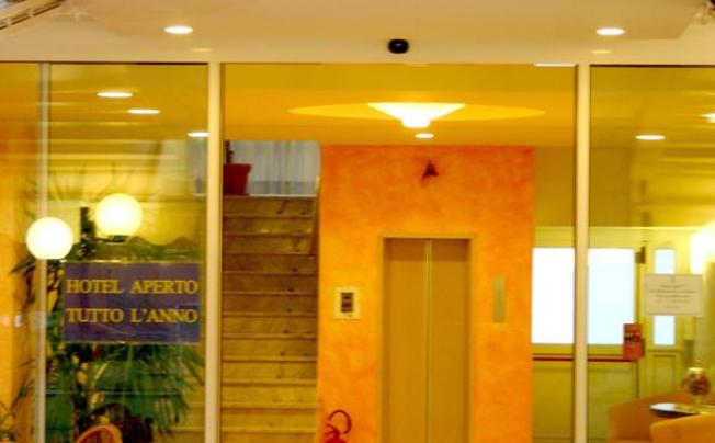 Фото отеля Hotel Ribot