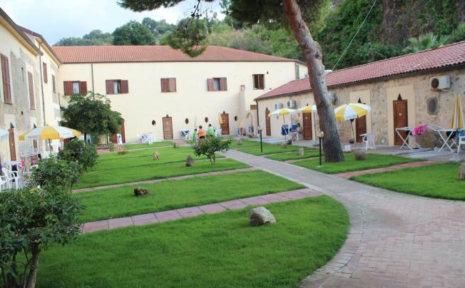Фото отеля Baia delle Sirene Beach Resort