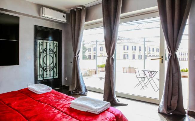Фото отеля C. Luxury Palace & Hostel