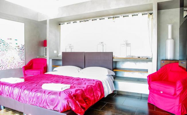 Фото отеля C. Luxury Palace & Hostel