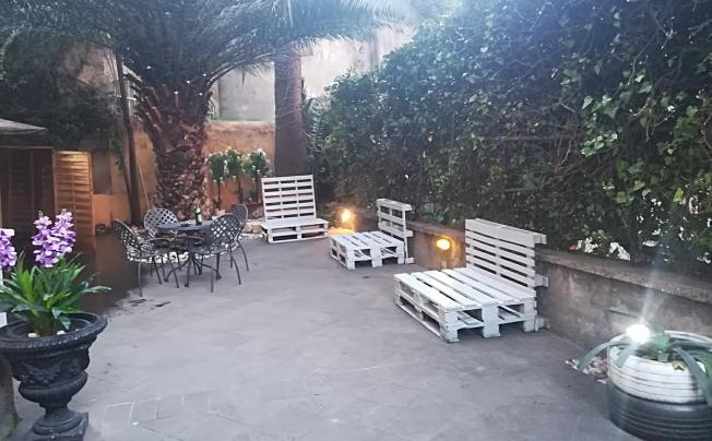 Фото отеля C. Luxury Palace & Hostel