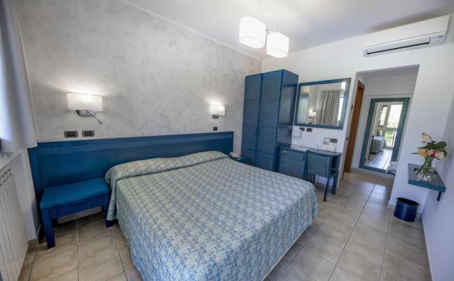 Фото отеля Baia Del Capitano Hotel