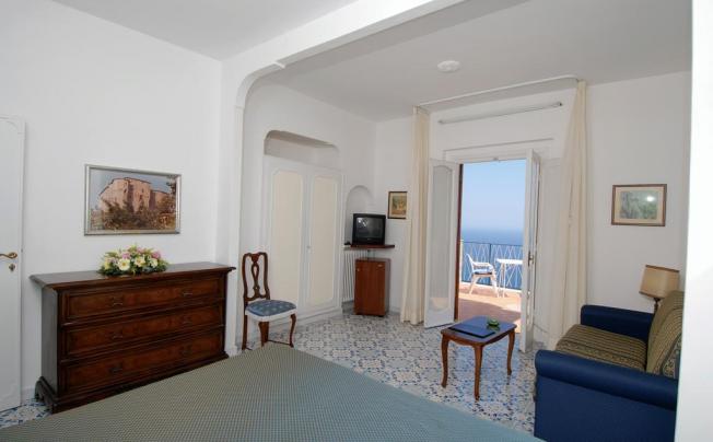 Фото отеля GRAND HOTEL EXCELSIOR