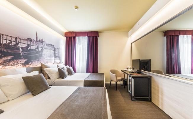 Фото отеля Antony Hotel