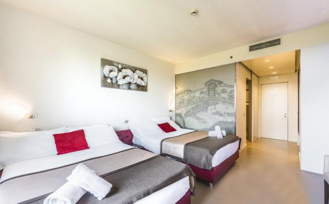 Фото отеля Antony Hotel