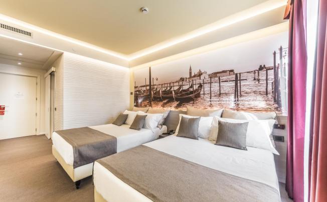 Фото отеля Antony Hotel