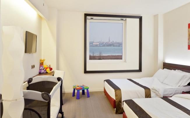 Фото отеля Antony Hotel