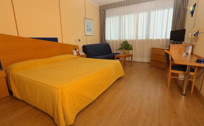 Фото отеля Express Hotel