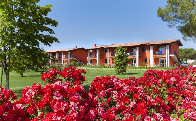 Фото отеля The garda village