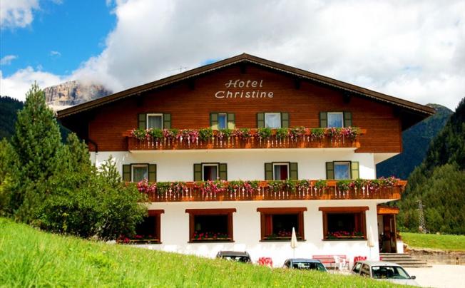 Фото отеля Christine Hotel