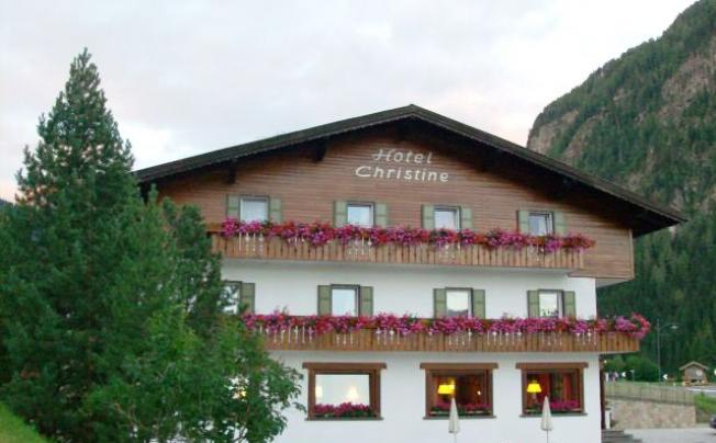 Фото отеля Christine Hotel