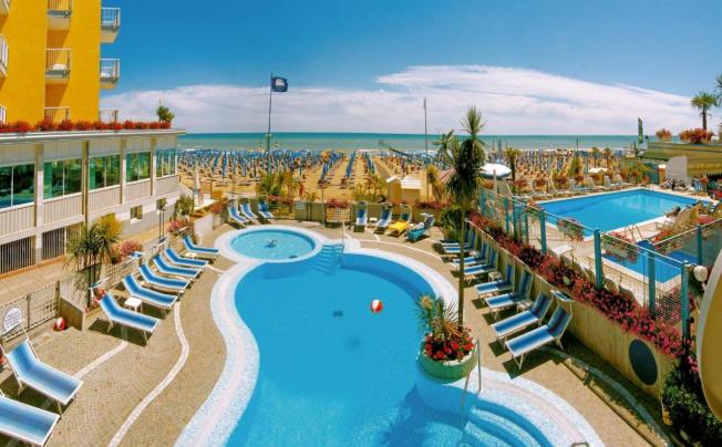 Фото отеля Capri Hotel