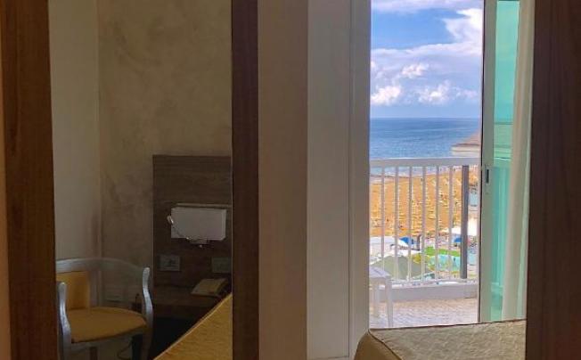 Фото отеля Capri Hotel