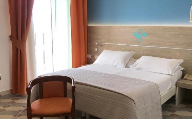 Фото отеля Capri Hotel