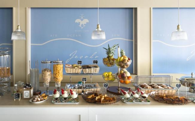 Фото отеля Capri Hotel