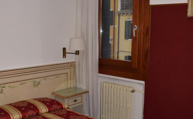Фото отеля Basilea Hotel