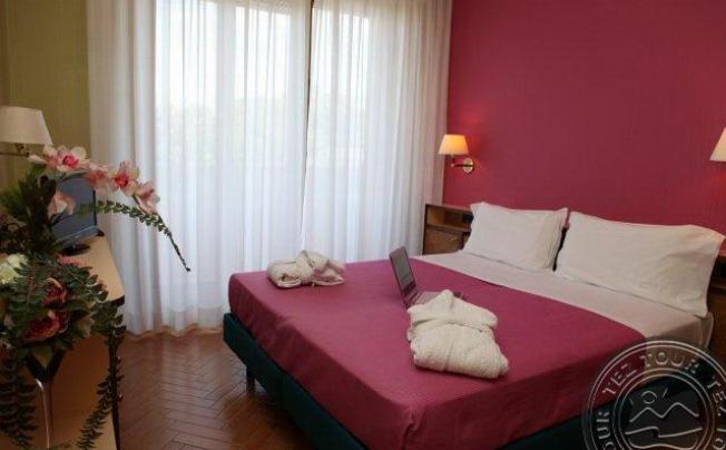 Фото отеля Suite Hotel Parioli