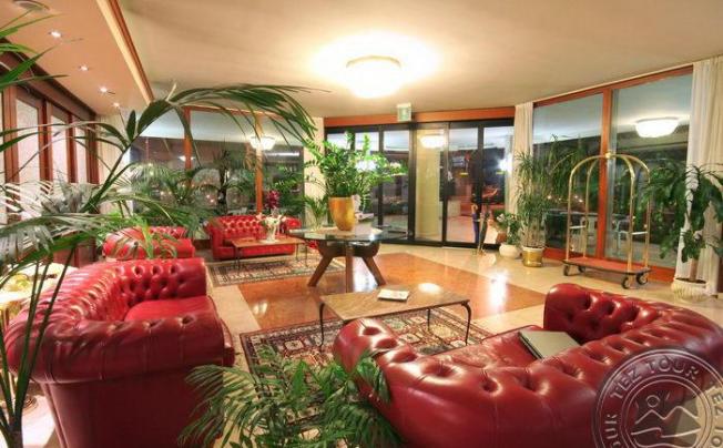 Фото отеля Suite Hotel Parioli