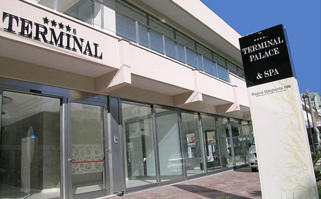 Фото отеля Terminal Palace And Spa