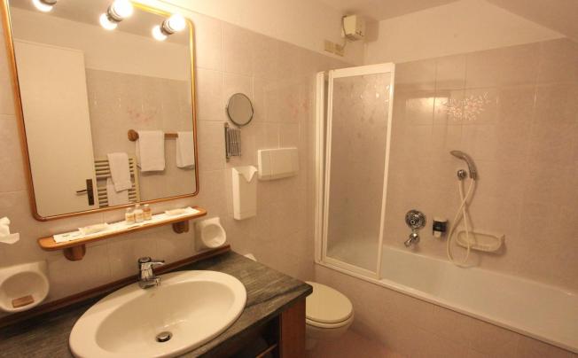 Фото отеля Berthod Hotel