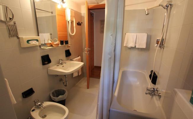 Фото отеля Berthod Hotel