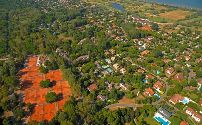 Фото отеля Albarella Island Apartments