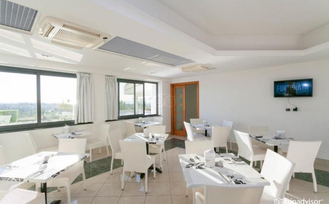 Фото отеля Mirabeau Park Hotel