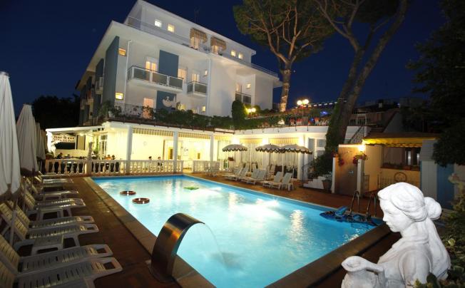 Фото отеля Villa Dei Fiori Hotel